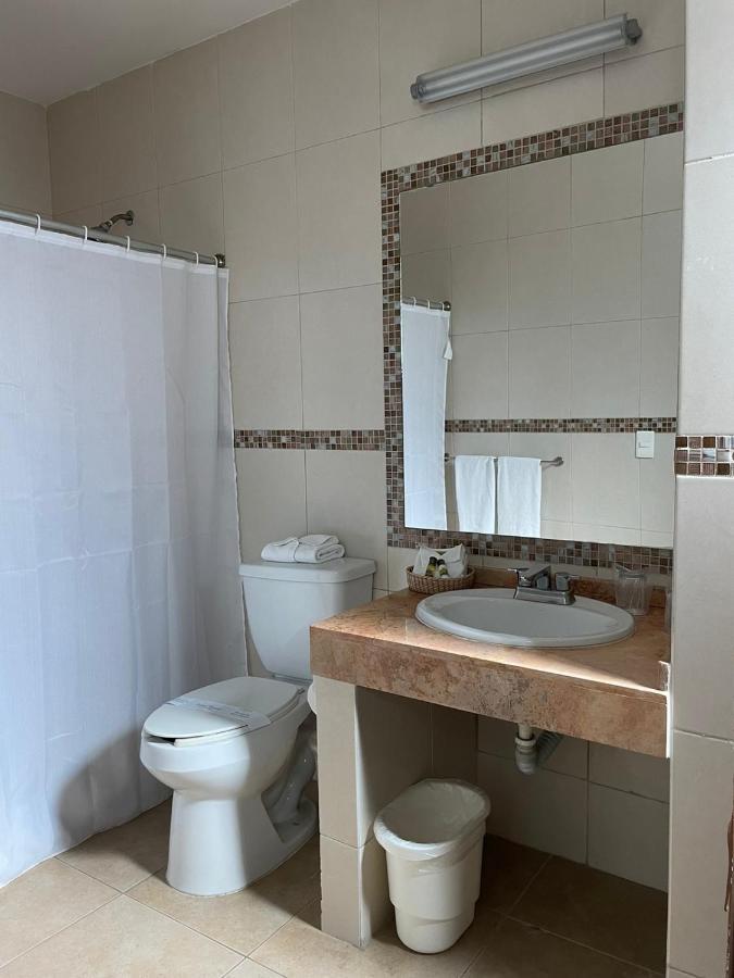 Hotel Santo Domingo Express ビジャエルモッサ エクステリア 写真