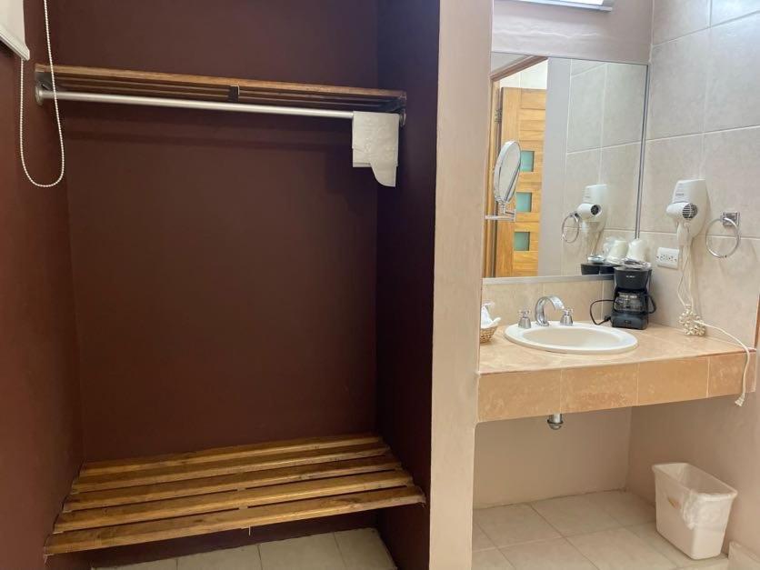 Hotel Santo Domingo Express ビジャエルモッサ エクステリア 写真