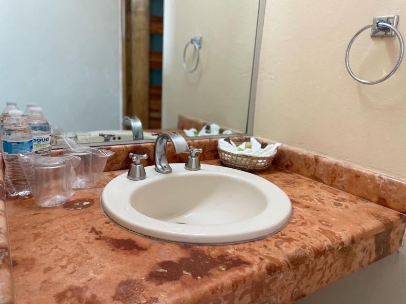 Hotel Santo Domingo Express ビジャエルモッサ エクステリア 写真