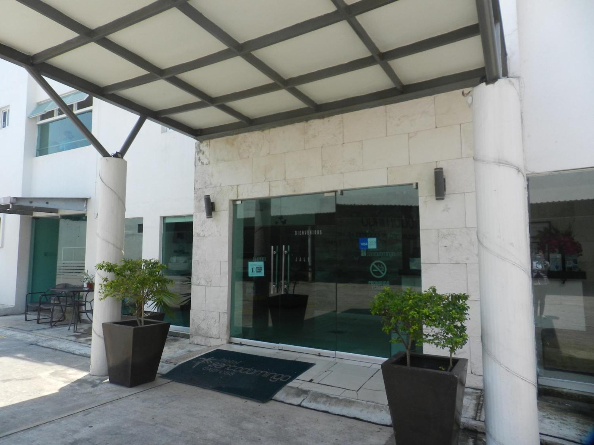 Hotel Santo Domingo Express ビジャエルモッサ エクステリア 写真